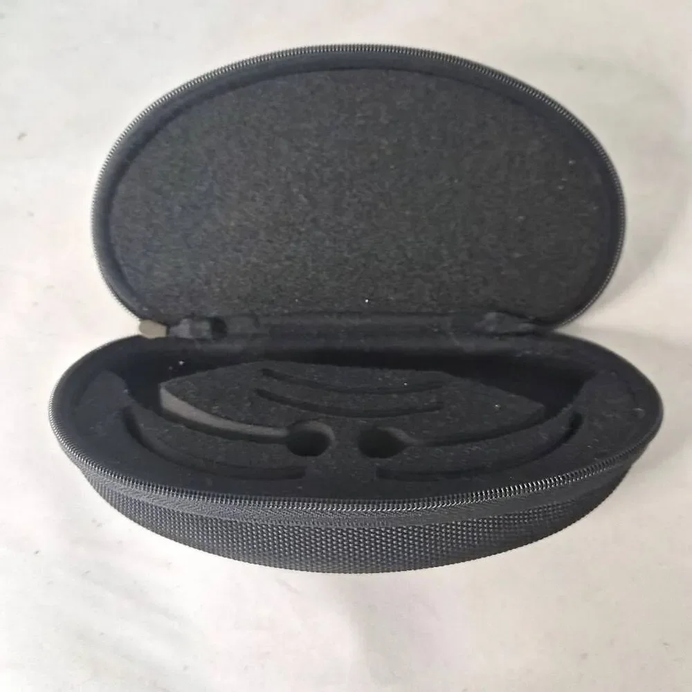Oakley sunglass vault